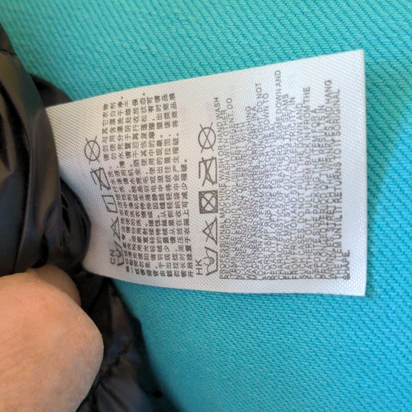 Lightweight Black Poly-Down-Filled Jacket with Hood & Carrying Bag - Picture 6 of 6